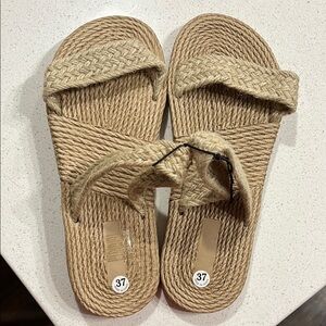 Women's Tan Sandals